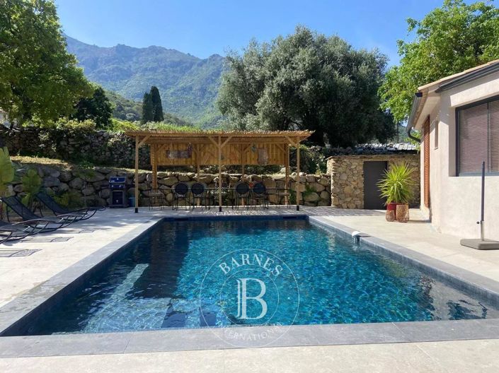 Image No.2-Maison de 5 chambres à vendre à Calvi