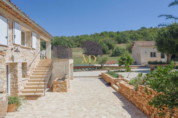 Image No.13-Maison de 5 chambres à vendre à Simiane-la-Rotonde