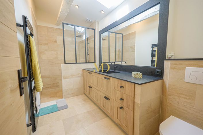 Image No.39-Maison de 5 chambres à vendre à Simiane-la-Rotonde