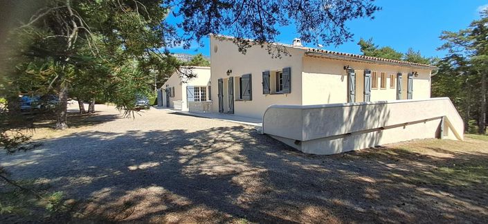 Image No.1-6 Bed House for sale