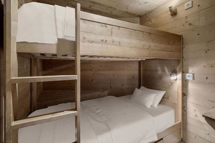 Image No.15-6 Bed Apartment for sale