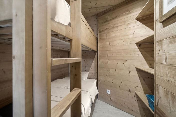 Image No.16-6 Bed Apartment for sale