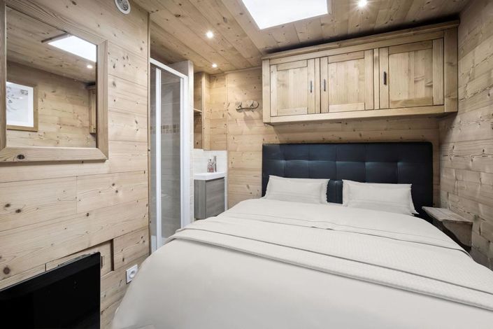 Image No.8-6 Bed Apartment for sale