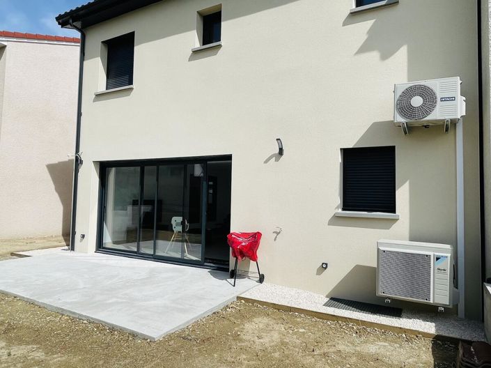 Image No.6-3 Bed House for sale