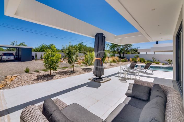 Image No.38-4 Bed House for sale