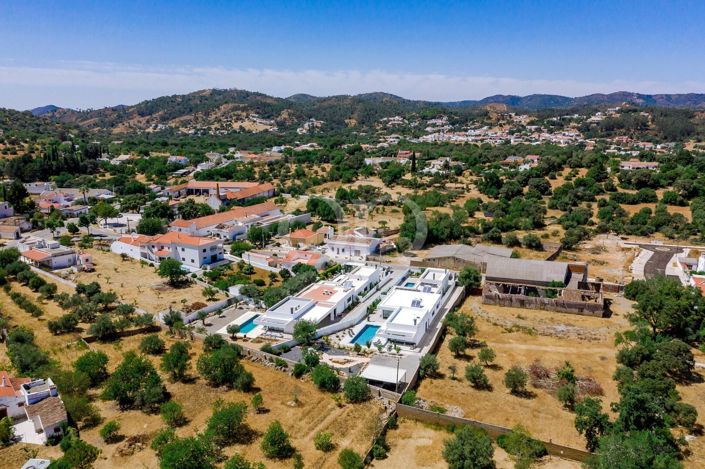 Image No.46-4 Bed House for sale