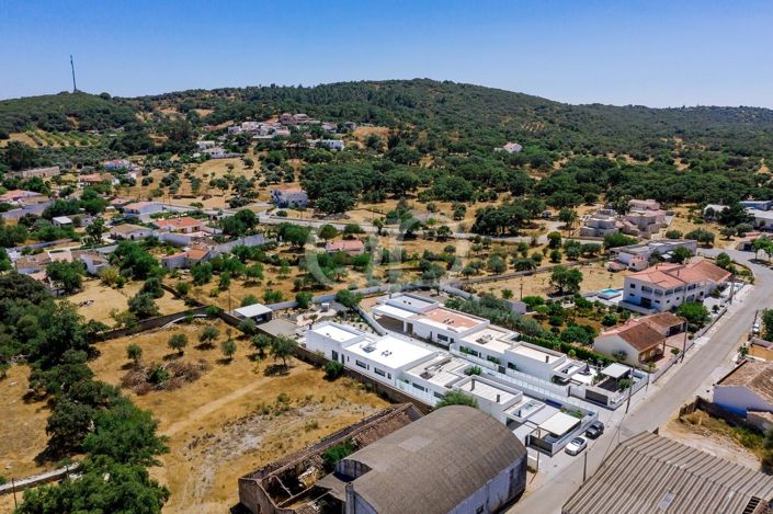 Image No.47-4 Bed House for sale