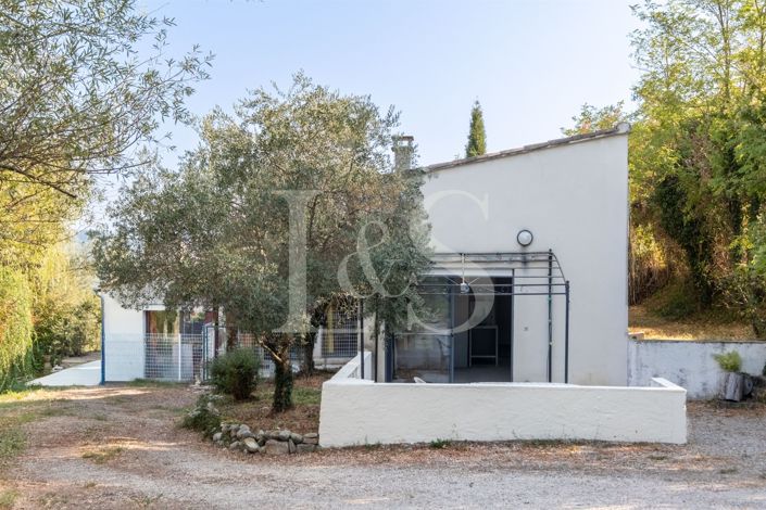 Image No.5-5 Bed House for sale