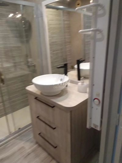 Image No.13-3 Bed Property for sale