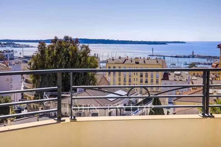 Image No.1-4 Bed Apartment for sale