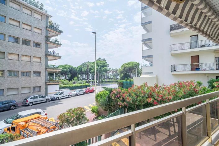 Image No.2-Propriété de 2 chambres à vendre à Cannes