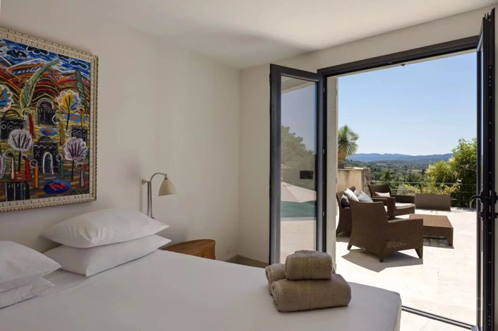 Image No.10-6 Bed House for sale