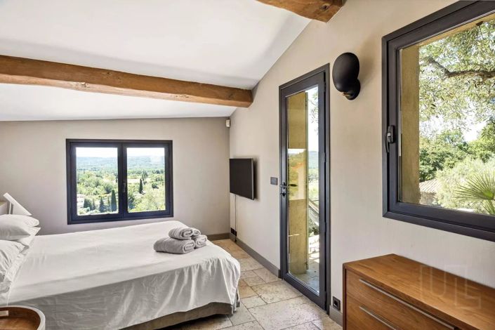 Image No.13-6 Bed House for sale