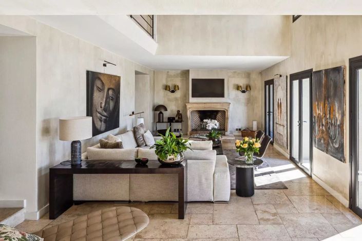 Image No.4-6 Bed House for sale