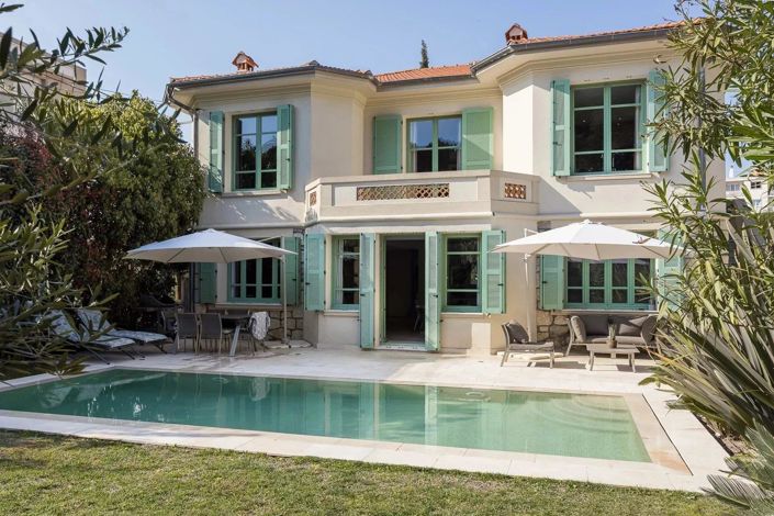 Image No.1-5 Bed House for sale