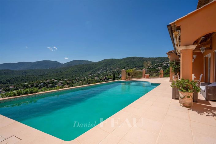 Image No.3-5 Bed House for sale