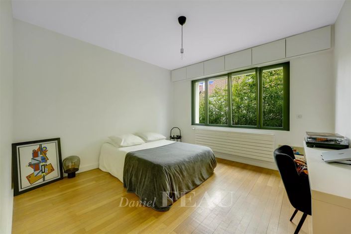 Image No.11-4 Bed House for sale