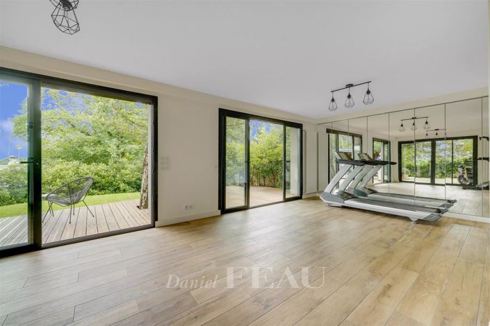 Image No.14-4 Bed House for sale