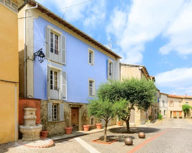 Image No.17-6 Bed House for sale