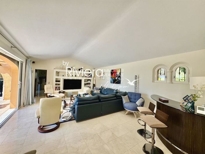 Image No.15-6 Bed House for sale