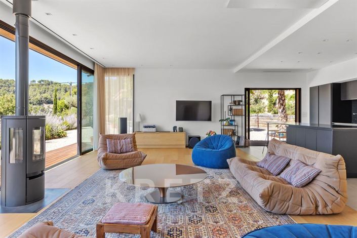 Image No.11-4 Bed House for sale