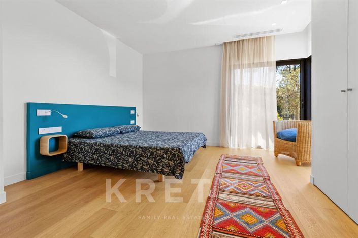 Image No.13-4 Bed House for sale