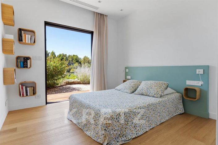 Image No.13-4 Bed House for sale