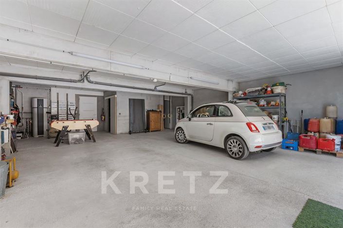 Image No.16-4 Bed House for sale