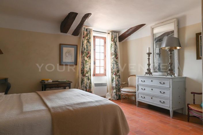 Image No.10-5 Bed House for sale