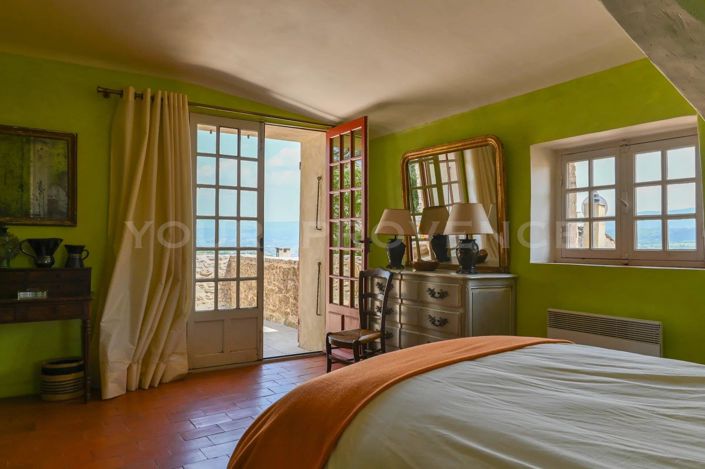 Image No.9-5 Bed House for sale