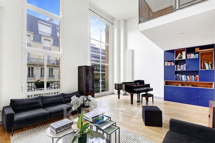 Image No.1-5 Bed Apartment for sale