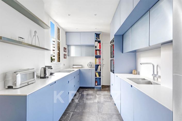 Image No.10-5 Bed Apartment for sale