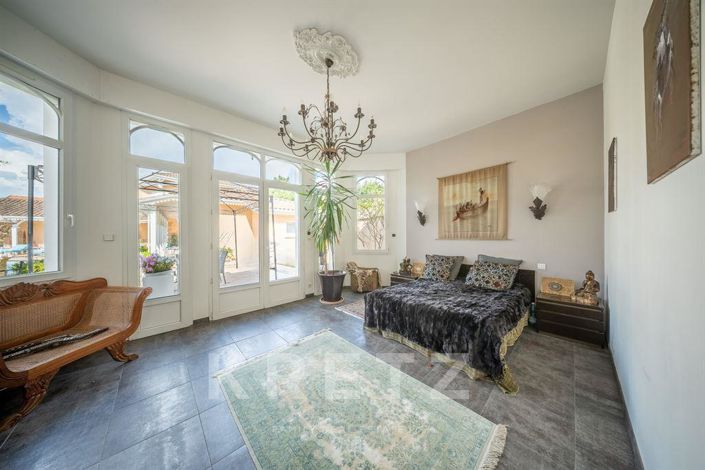 Image No.11-8 Bed House for sale