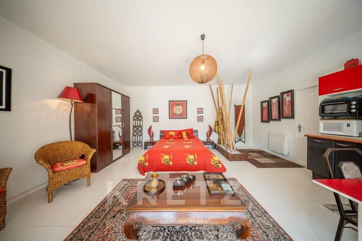 Image No.13-8 Bed House for sale