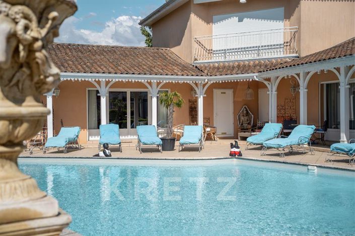 Image No.3-8 Bed House for sale