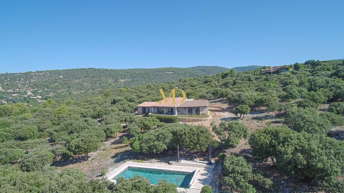 Image No.2-4 Bed House for sale