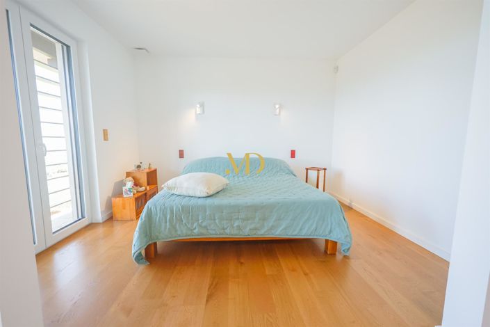 Image No.27-4 Bed House for sale