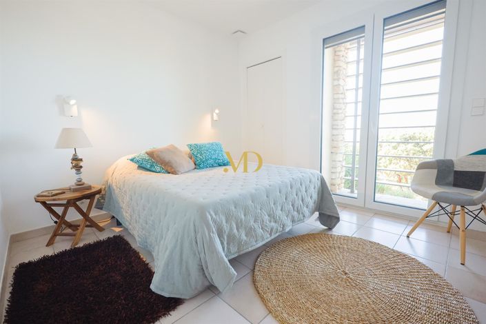 Image No.30-4 Bed House for sale