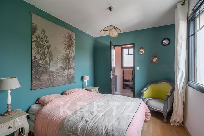 Image No.14-6 Bed House for sale