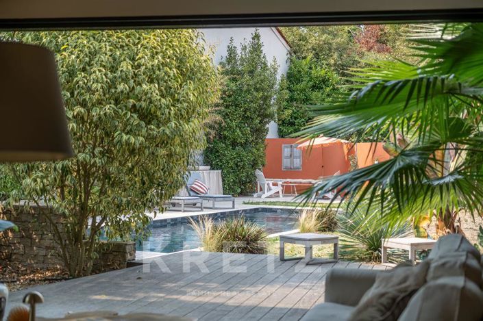 Image No.16-6 Bed House for sale