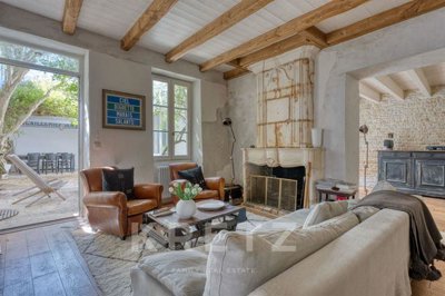 5 Bed House for sale