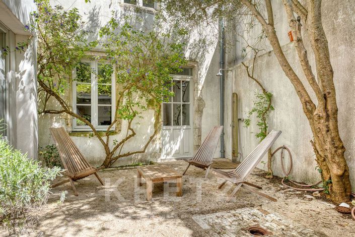 Image No.11-5 Bed House for sale