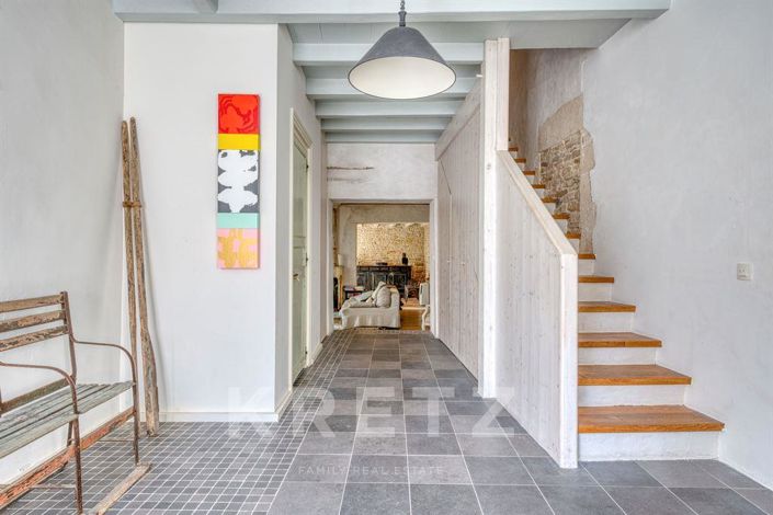 Image No.18-5 Bed House for sale