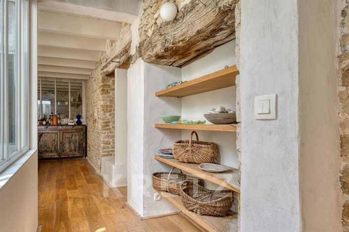 Image No.20-5 Bed House for sale