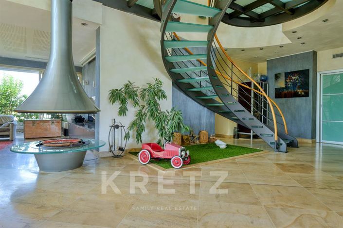 Image No.5-5 Bed Apartment for sale