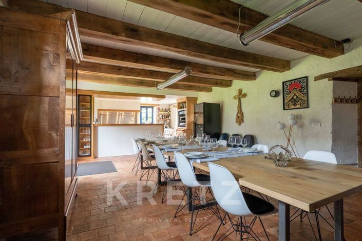 Image No.18-11 Bed Property for sale