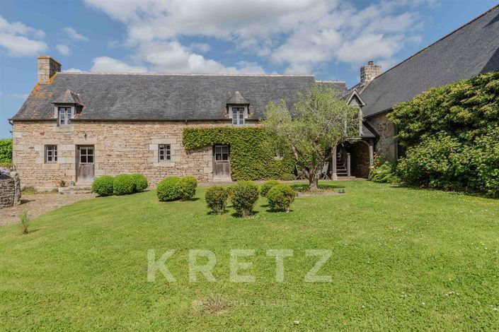 Image No.3-11 Bed Property for sale