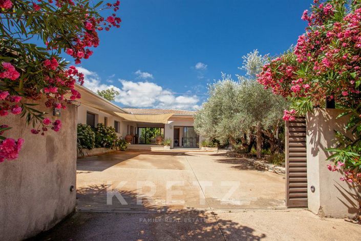 Image No.14-Propriété de 6 chambres à vendre à Venzolasca