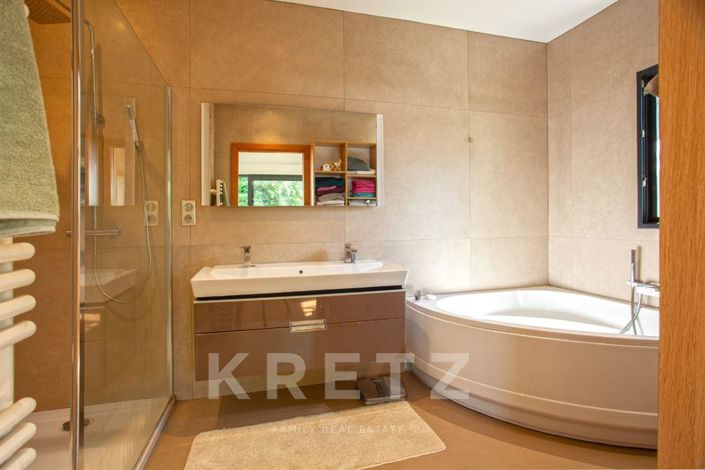 Image No.16-Propriété de 6 chambres à vendre à Venzolasca