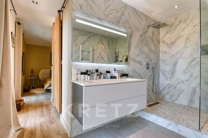 Image No.12-4 Bed House for sale